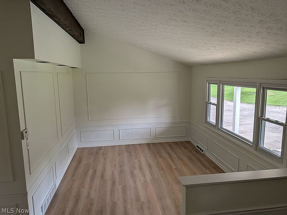 4th image of 17836 Kingswood Dr