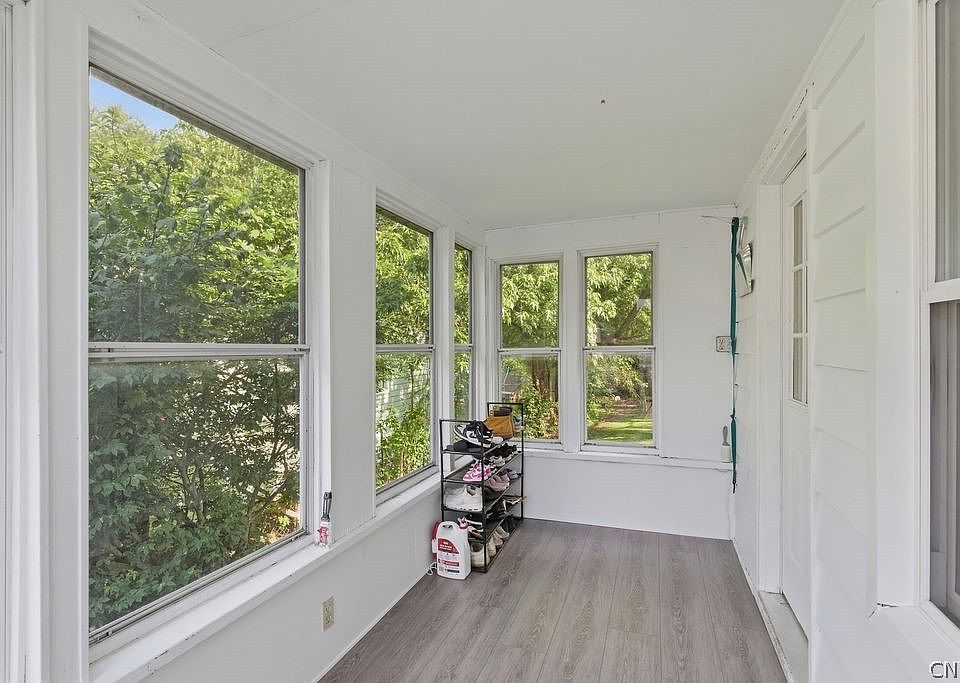 311 Garden City Dr, Syracuse, NY 13211 | Zillow