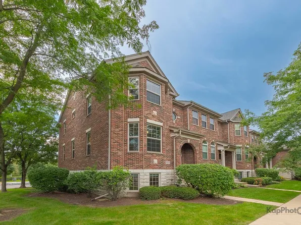 27W708 N Meadowview Dr, Winfield, IL 60190