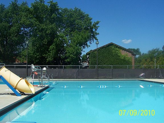 2nd image of 17W769 14th St