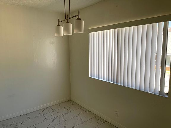 3rd image of 1133 N Detroit St #5