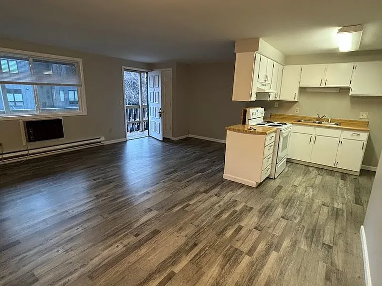 301 Kiwanis Park Ln — Photo 15