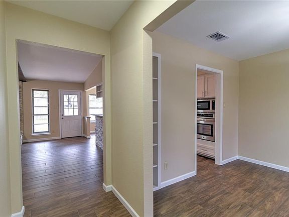 5th image of 2817 Canyon Dr
