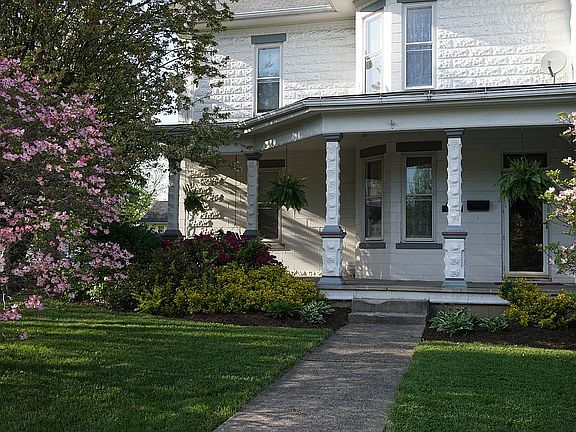 2nd image of 416 Oakdale Ave