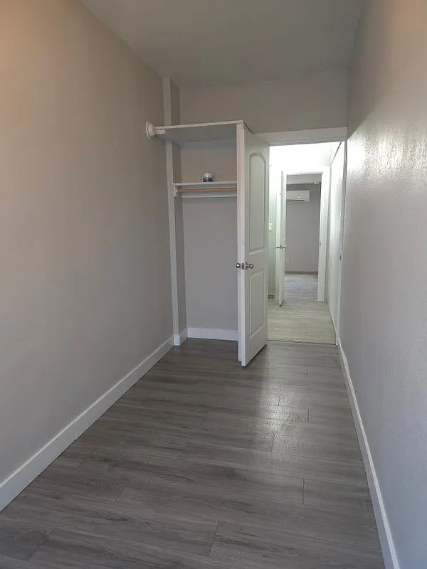 104 E Roosevelt Ave — Photo 2