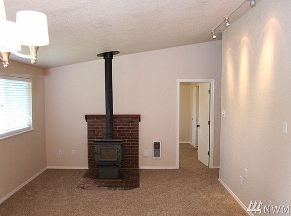 5th image of 8417 8419 191st St E