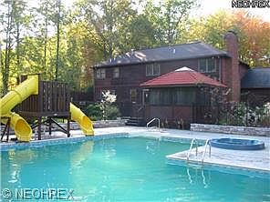5th image of 2386 E Pointe Dr SE