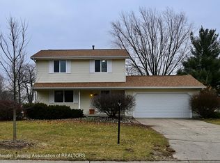 345 Nutmeg Dr, Dimondale, MI 48821