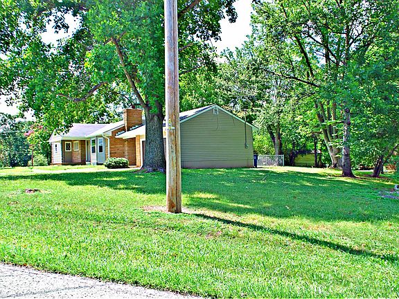 2nd image of 208 Cliffside Ave