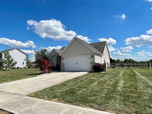 4th image of 1607 Daniel Dr
