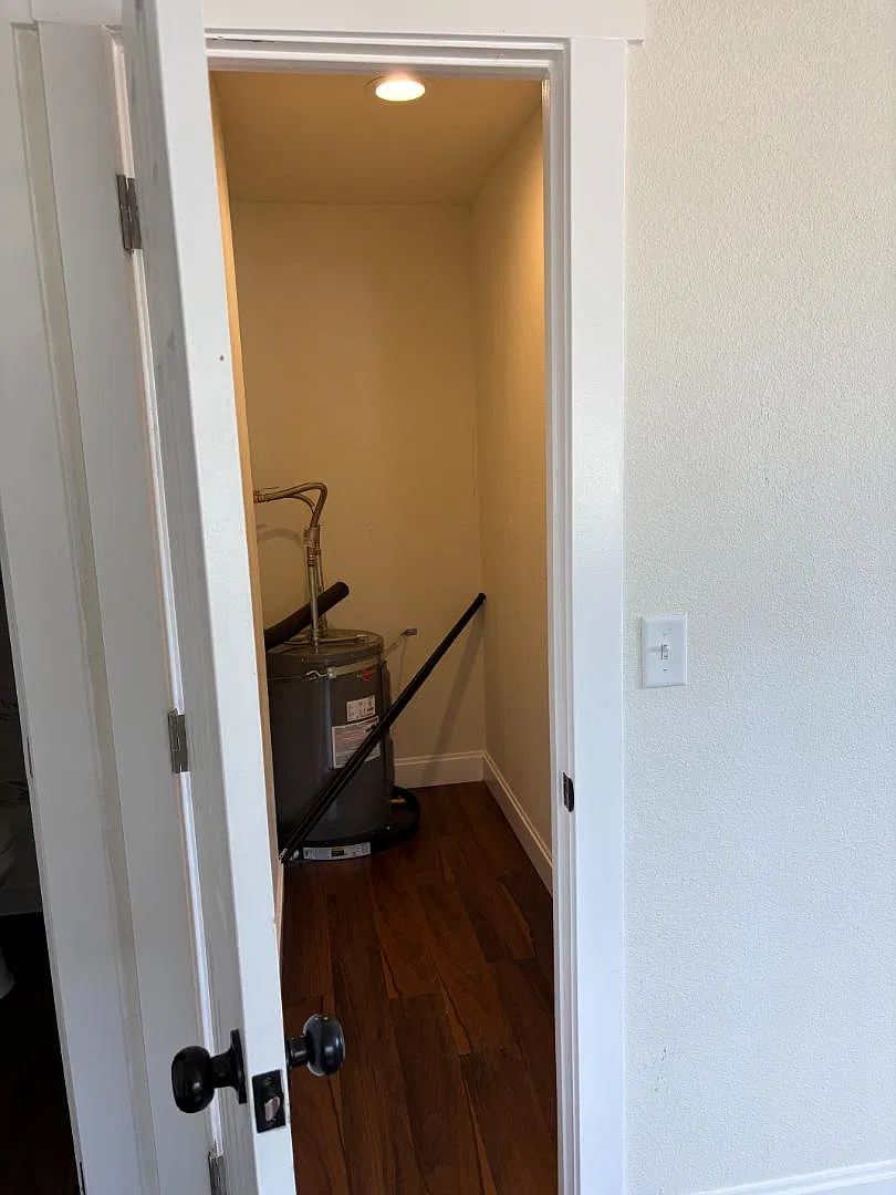 337 East Main Street - 8 — Photo 3