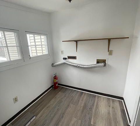 4th image of 1109 Virginia Ave APT B