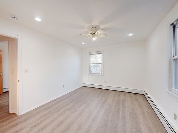 5th image of 6 S Carpenter Ter APT 2R