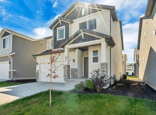 1037 W Albion Meadow Way, Riverton, UT 84065