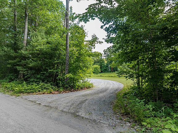 3rd image of 438 Porter Road