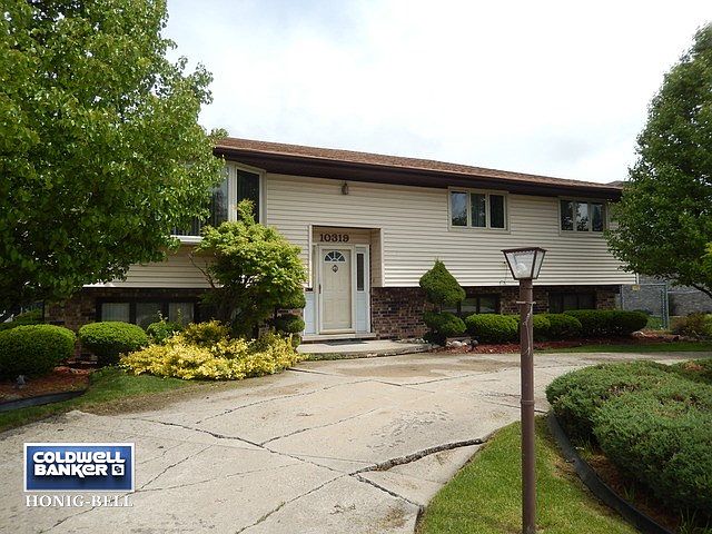 1st image of 10319 S 83rd Ave