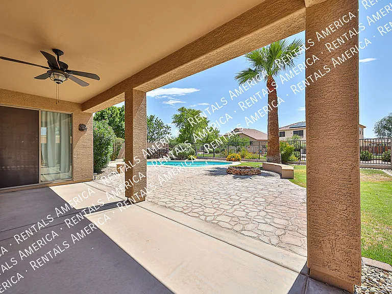 9710 S 45th Ave — Photo 41