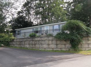 5 Lilac Dr, Rochester, NH 03867