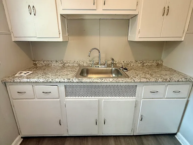 1639 Anita Pl #2 — Photo 5
