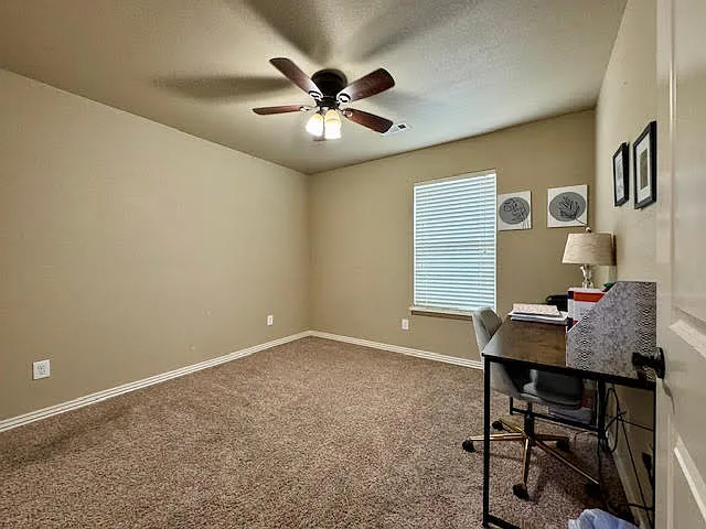592 N Longfellow Ln — Photo 15
