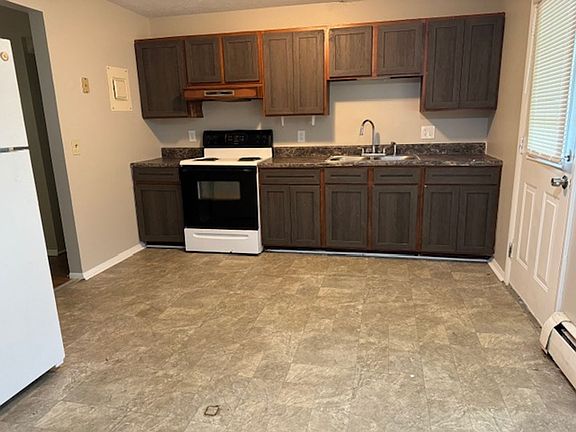 2nd image of 1868 Livingston St APT D16