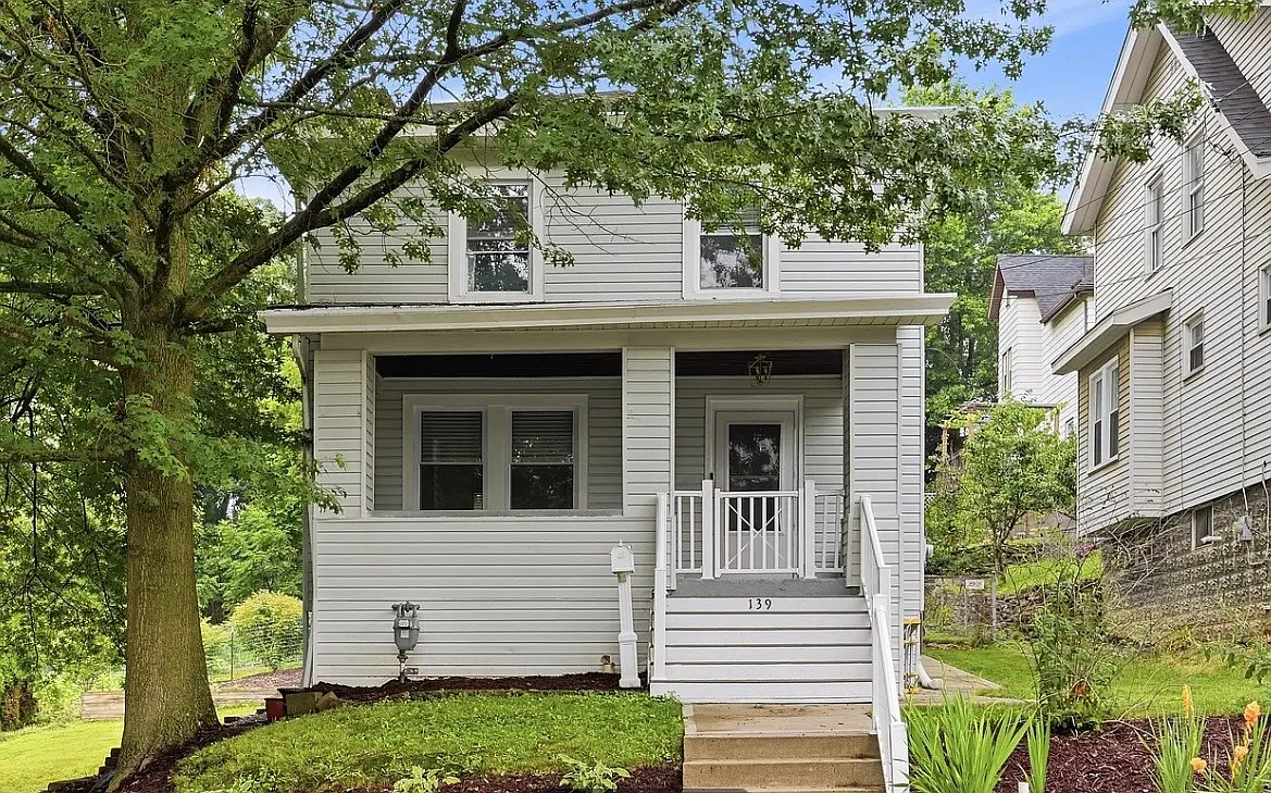 3 bed, 1400 sqft, $1,950 — Photo 1