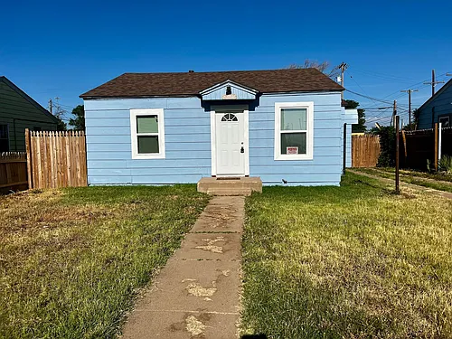304 Avenue R Photo 1