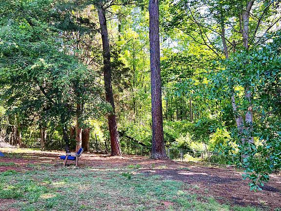 2nd image of 434 Johnson Rd