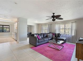 654 105th Ave N, Naples, FL 34108