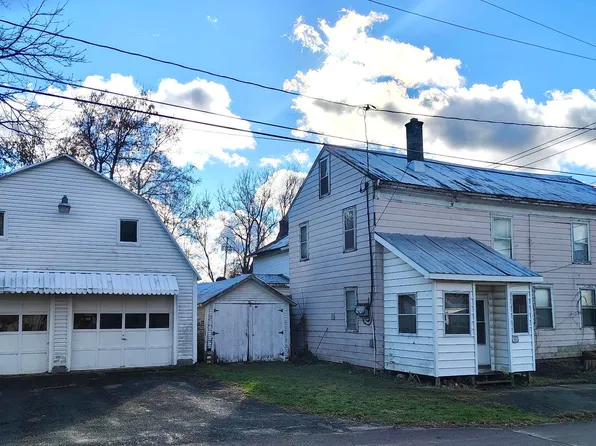 56 Water St, Fort Covington, NY 12937