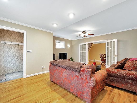 4th image of 8717 254th St