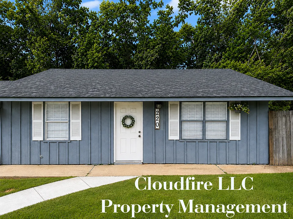 220 James Cir #220