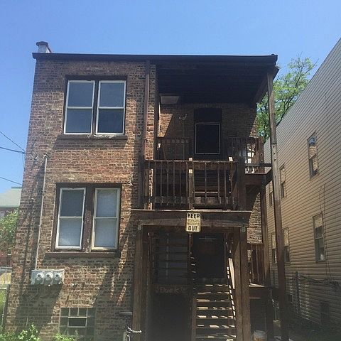 2nd image of 638 N Ridgeway Ave