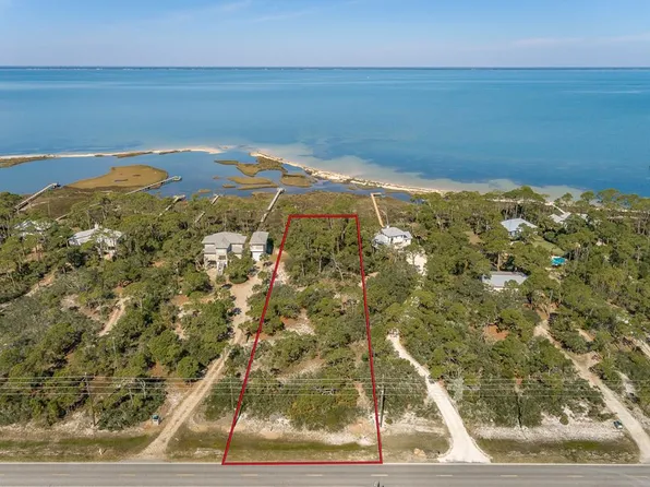 1729 E Gulf Beach Dr, Eastpoint, FL 32328