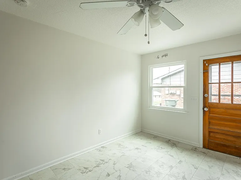 5770 Taggart Drive — Photo 11