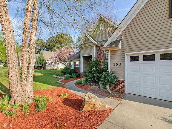 4th image of 153 Kingsbrook Cir