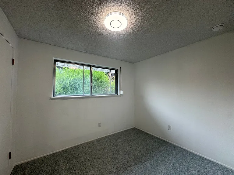 9901 Farwest Dr SW — Photo 16