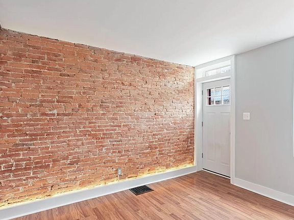 2nd image of 100 Davis St