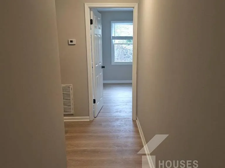 511 Hampton Ave #C101 — Photo 7