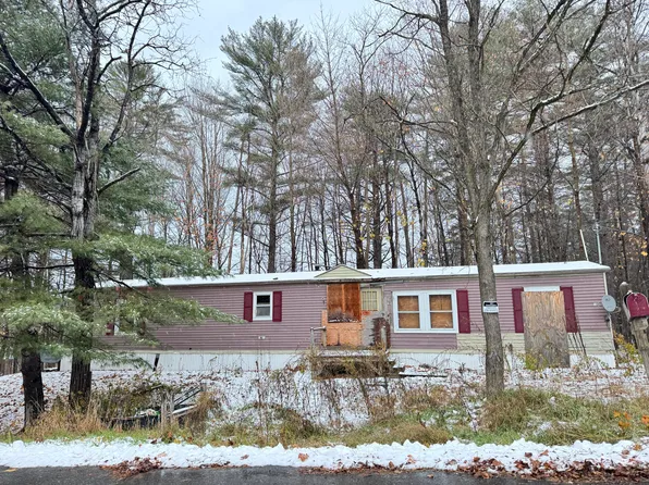 39 Joyce Street, Skowhegan, ME 04976