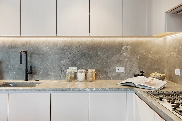 Rented by Nest Seekers International | media 17