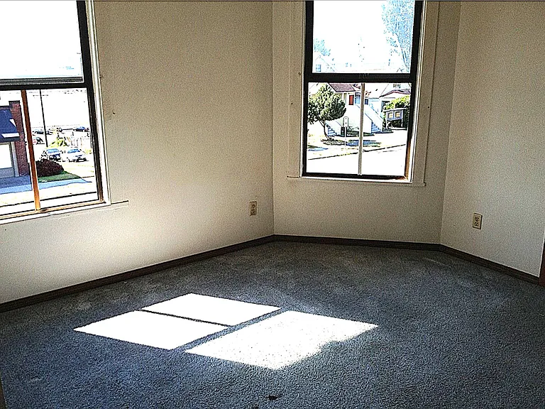 2601 Grand Ave #4 — Photo 9