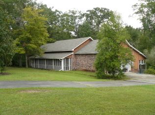 1207 Beverly Hills Rd, Hattiesburg, MS 39401