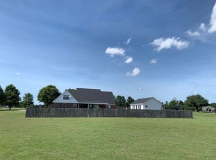 16 Cardinal Ln, Texarkana, TX 75501