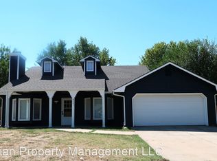 8521 E Marion St, Wichita, KS 67210