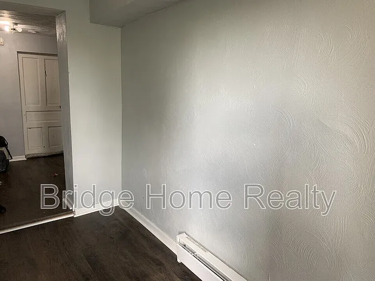 127 Margaret St — Photo 12