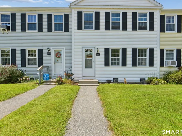 17 Lakeside Drive #N, Ledyard, CT 06339
