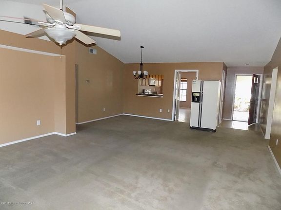 4th image of 9524 Pebble Glen Ave