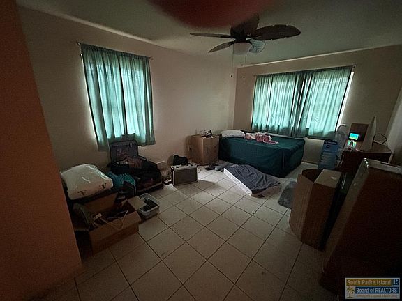 3rd image of 601 Mesquite Dr