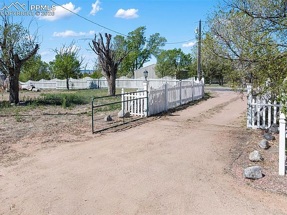 3rd image of 10355 Link Rd